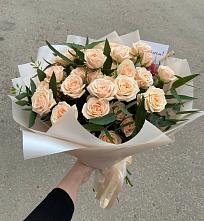 Букет Кремовые розы Латте в Чекмагуше