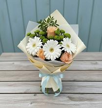 Букет цветов из:  Герберы, Розы и Хризантемы в Чекмагуше